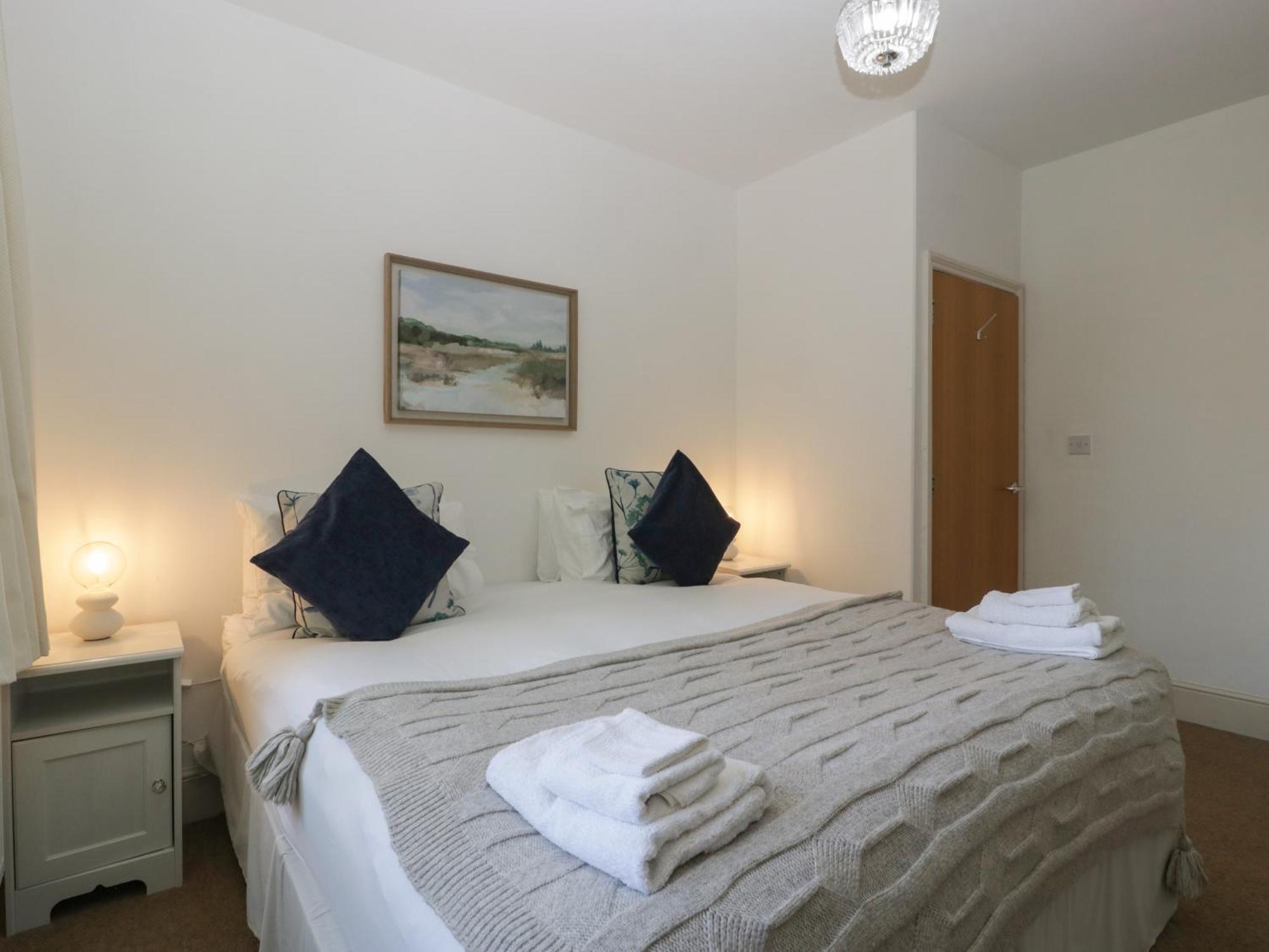 Amazing View Apartment Malvern Wells Bagian luar foto