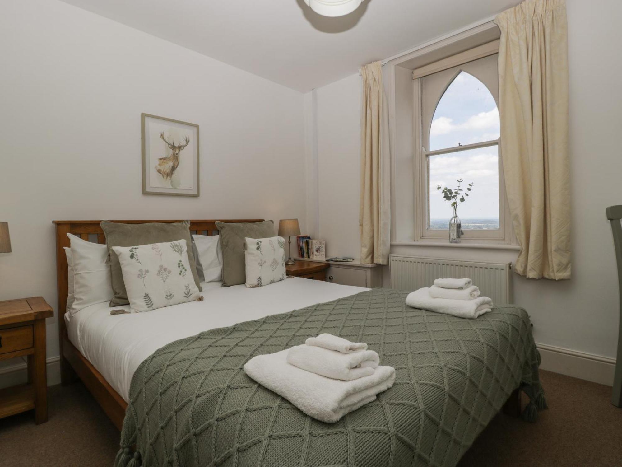 Amazing View Apartment Malvern Wells Bagian luar foto