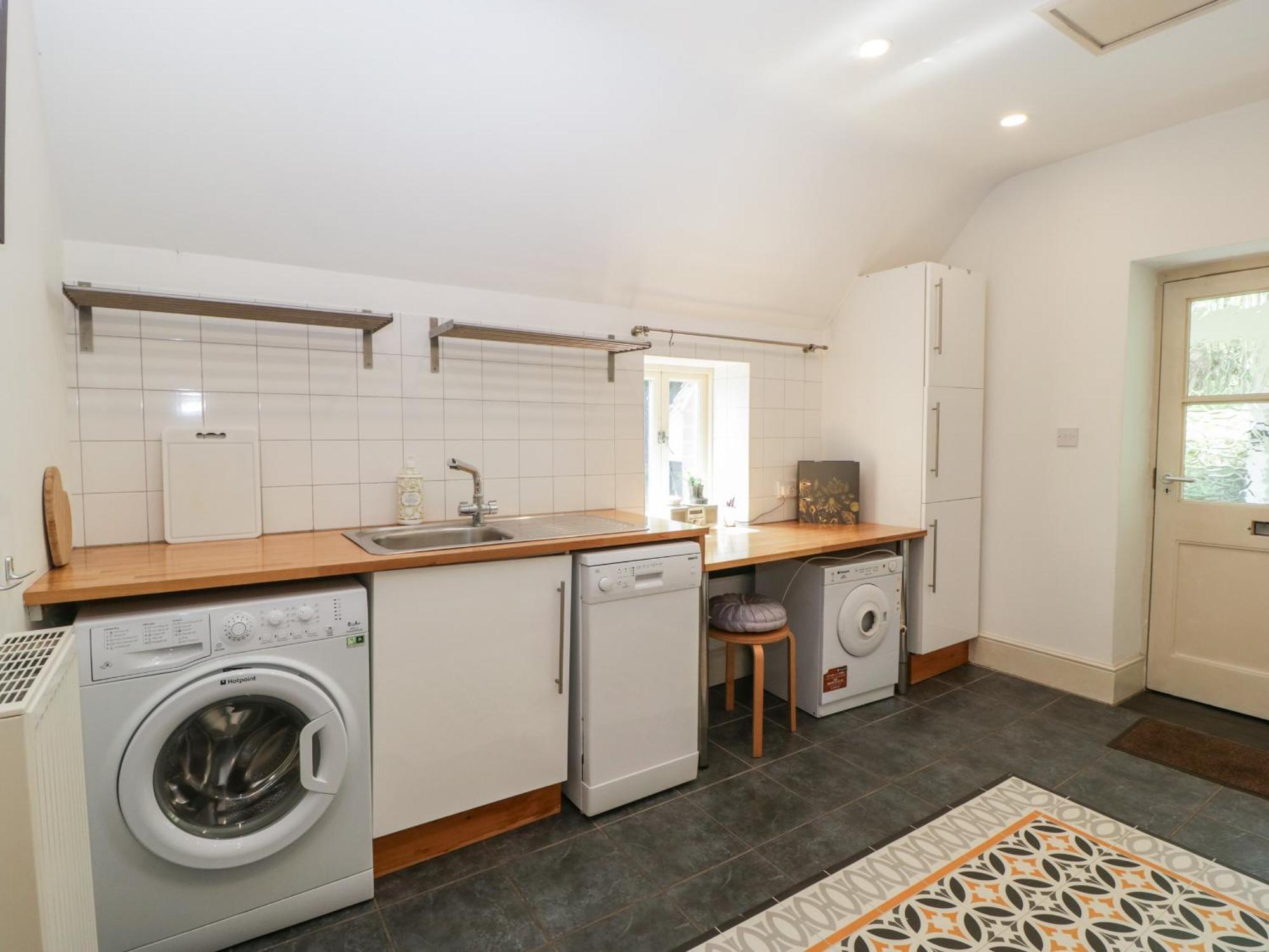 Amazing View Apartment Malvern Wells Bagian luar foto